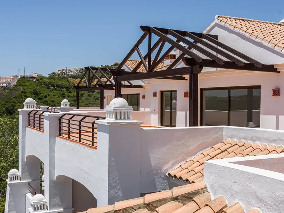 Appartement neuf avec terrasse à vendre à Casares.